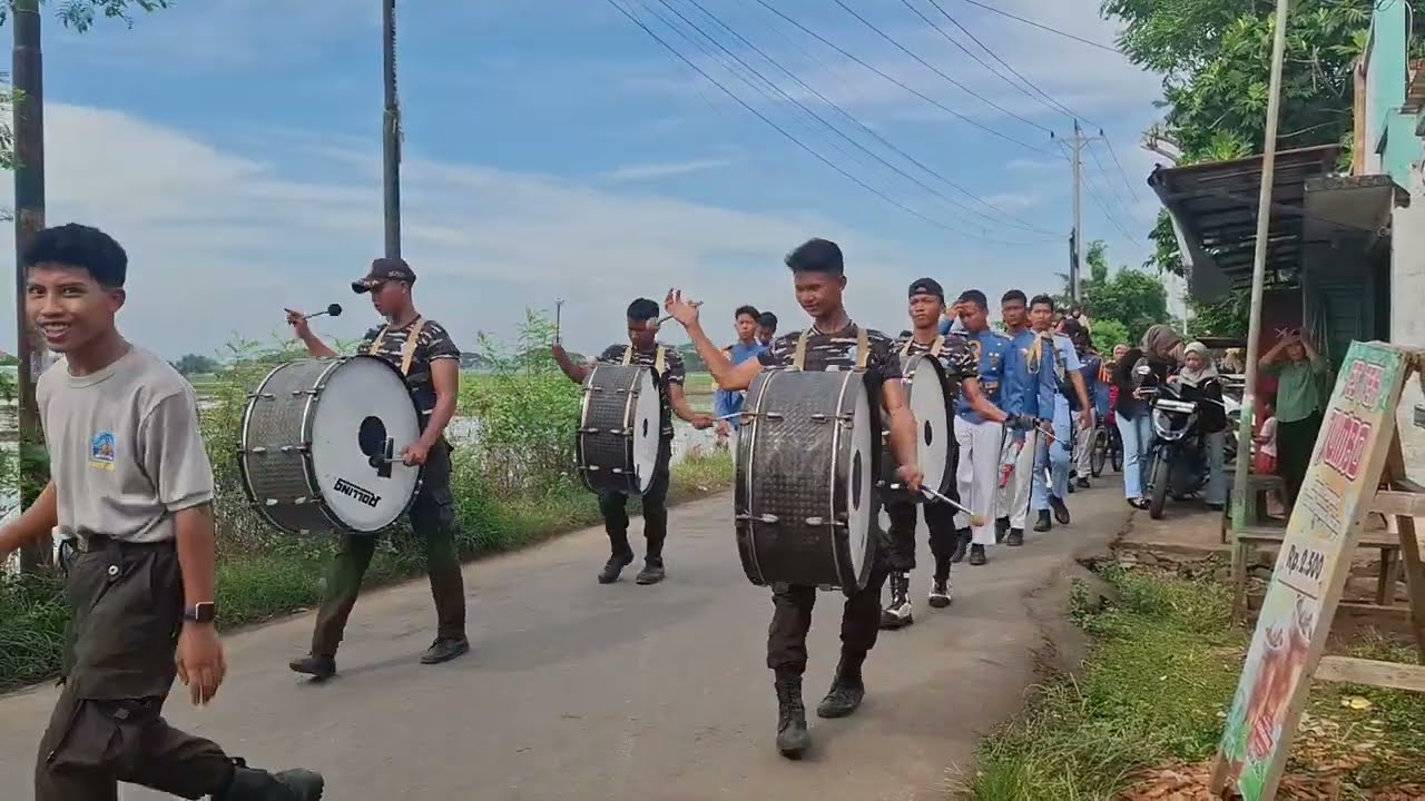 Aksi Drumband SMK BINTARA di Klidang Lor Batang 2025
