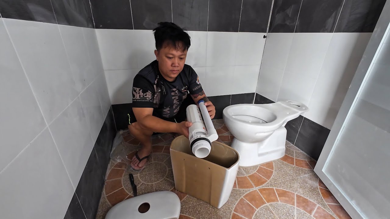 EPISODE-30 SENDIRI JADI TUKANG RUMAH PASANG TANGKI FLUSH JAMBAN DAN ANGKUT MOZEK BARU // 