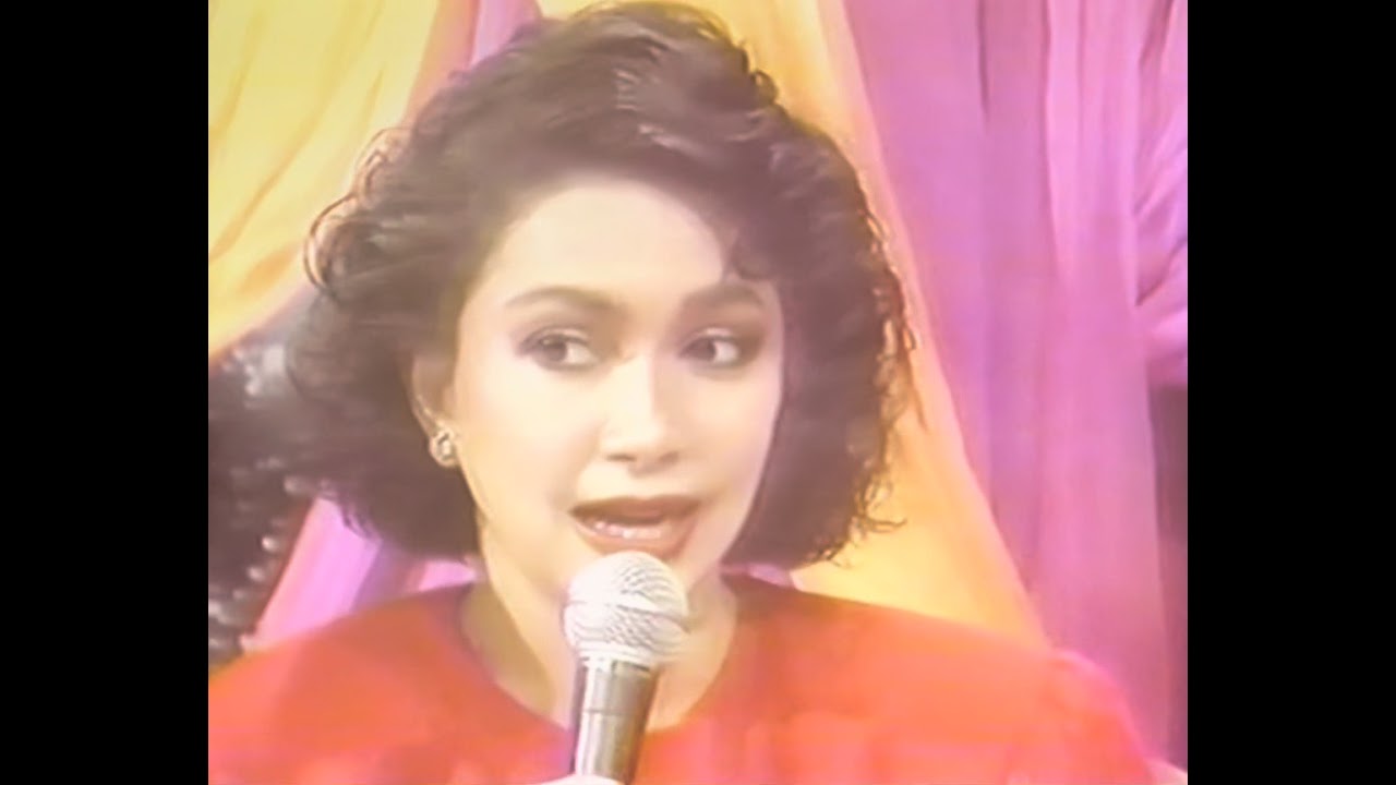 Vilma Santos - with Dina Bonnevie & Regine Velasquez @ Cafe Vi