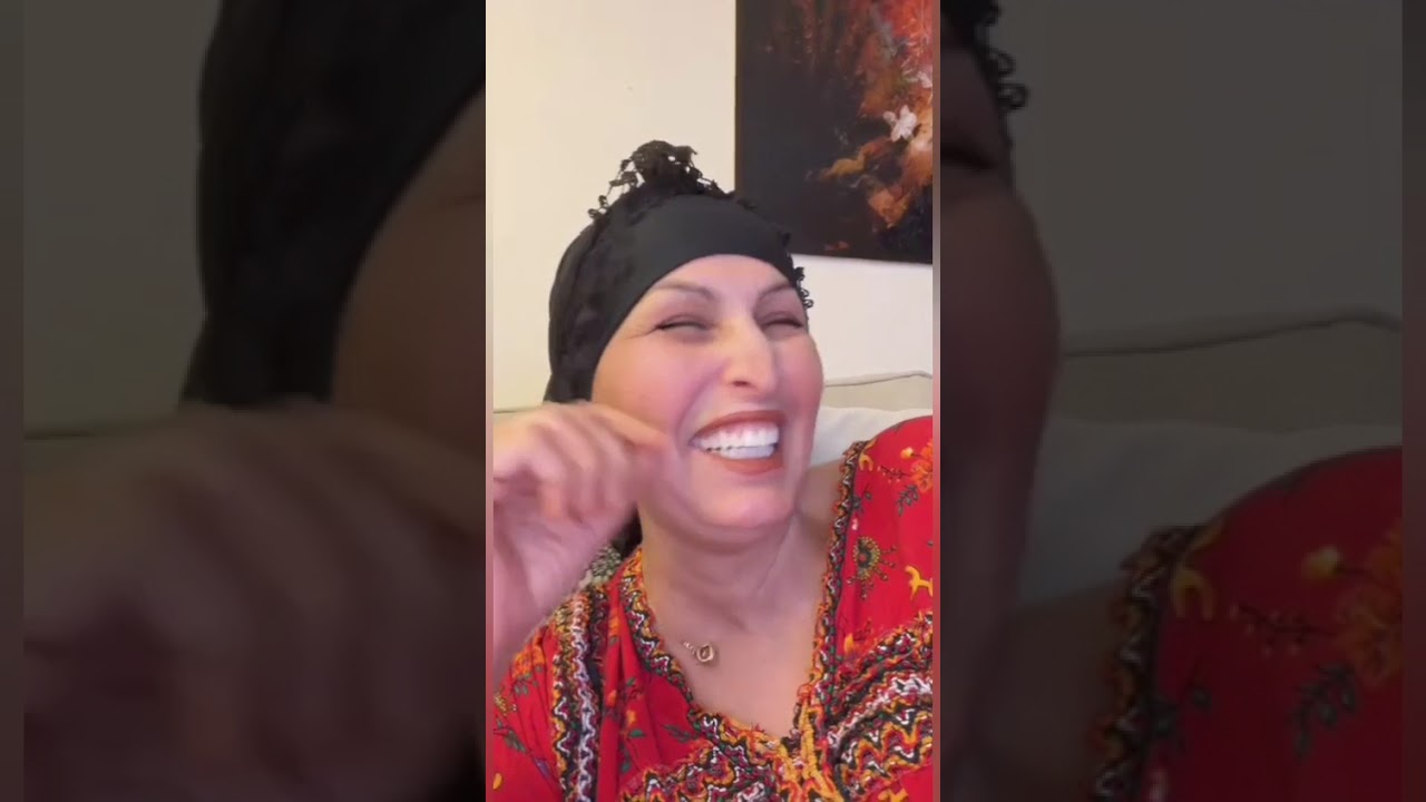  هنا في اوروبا من الاحسن الام تقعد مع ولادهافي البلاد سي نورمال عندنا المجتمع تاعنا شويه ديفيسيل