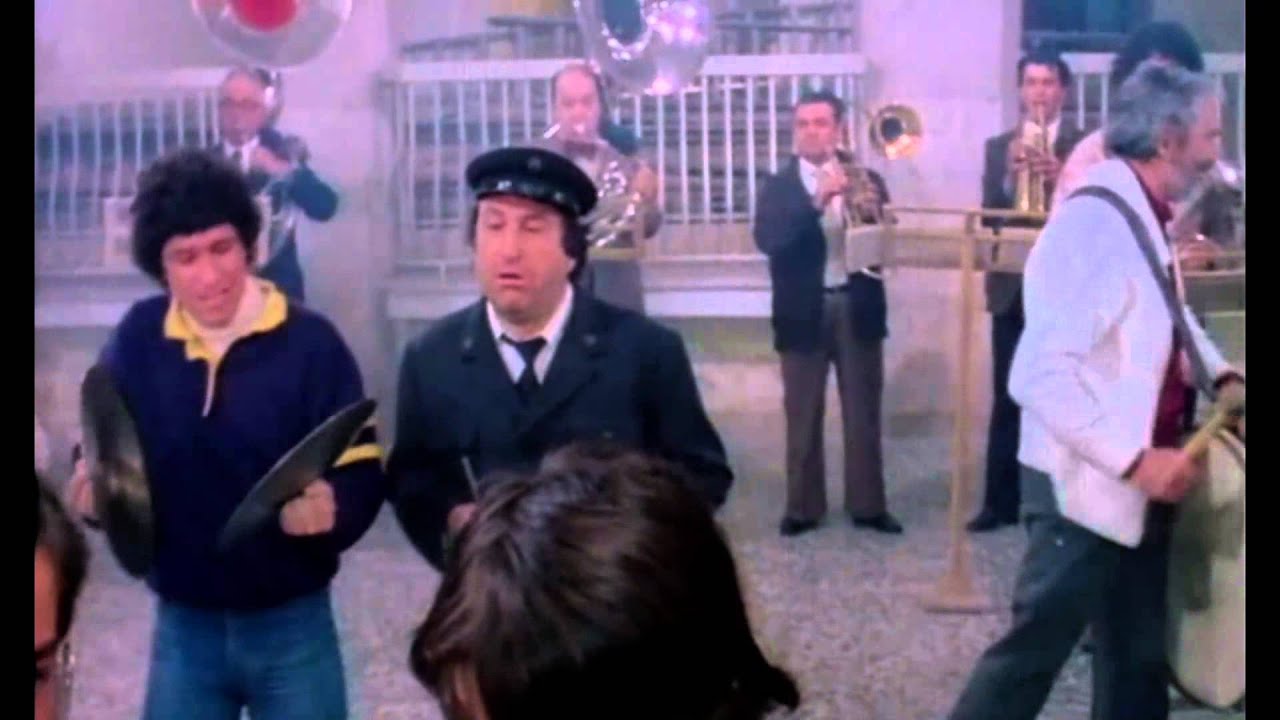 LINO BANFI - LA LICEALE SEDUCE I PROFESSORI