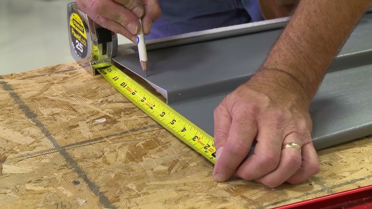 Instalación del revestimiento de vinilo con aislamiento CedarBoards™ de CertainTeed
