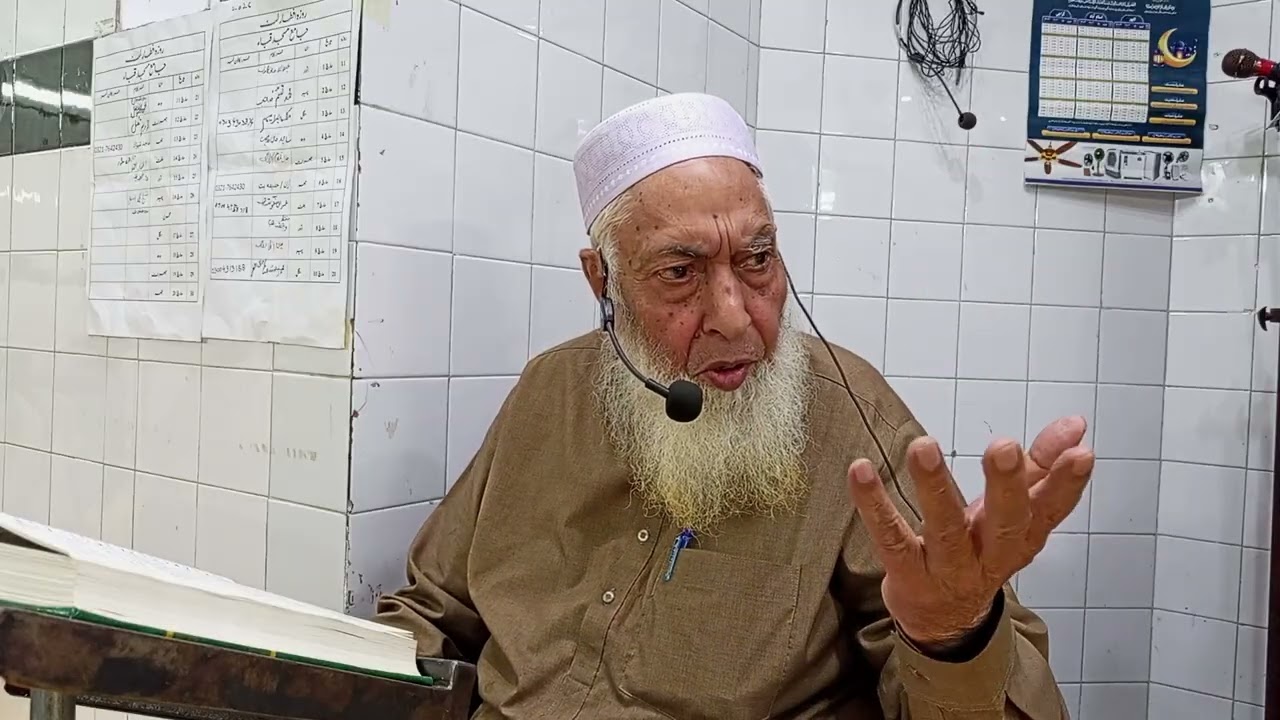  جامعہ مسجد قباء کے امیرمولانا مقبول احمد سلفی صاحب فجر کی نماز کے بعد درس قران الحدیث بیان کرتے 