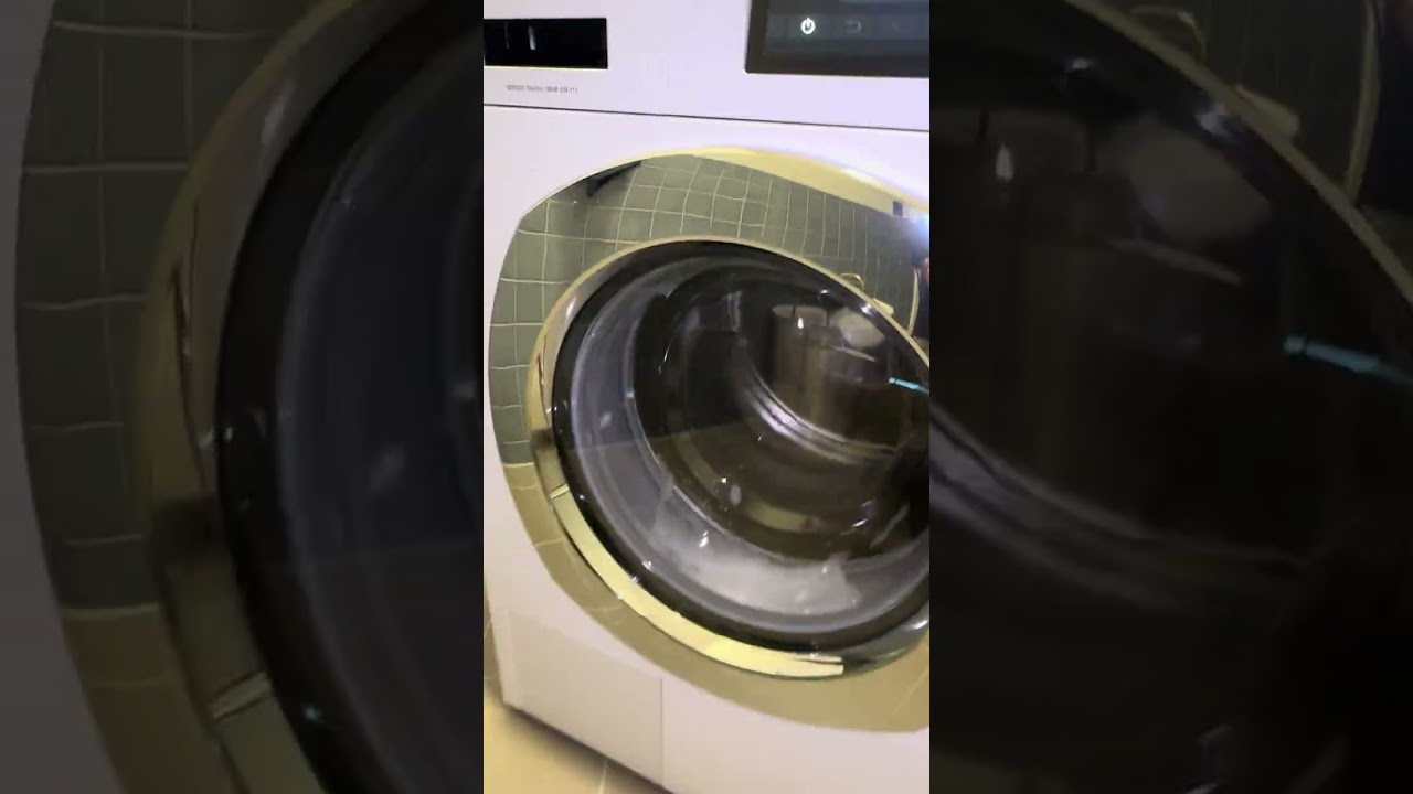 Schulthess Spirit Washing Machine on Mixed Load - perfect suds handling