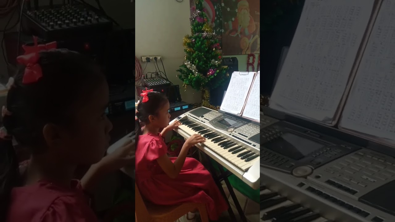 Natal bersama Sekolah Bhinneka di Stasi Santo Petrus Bedeng Pasar Kemis 