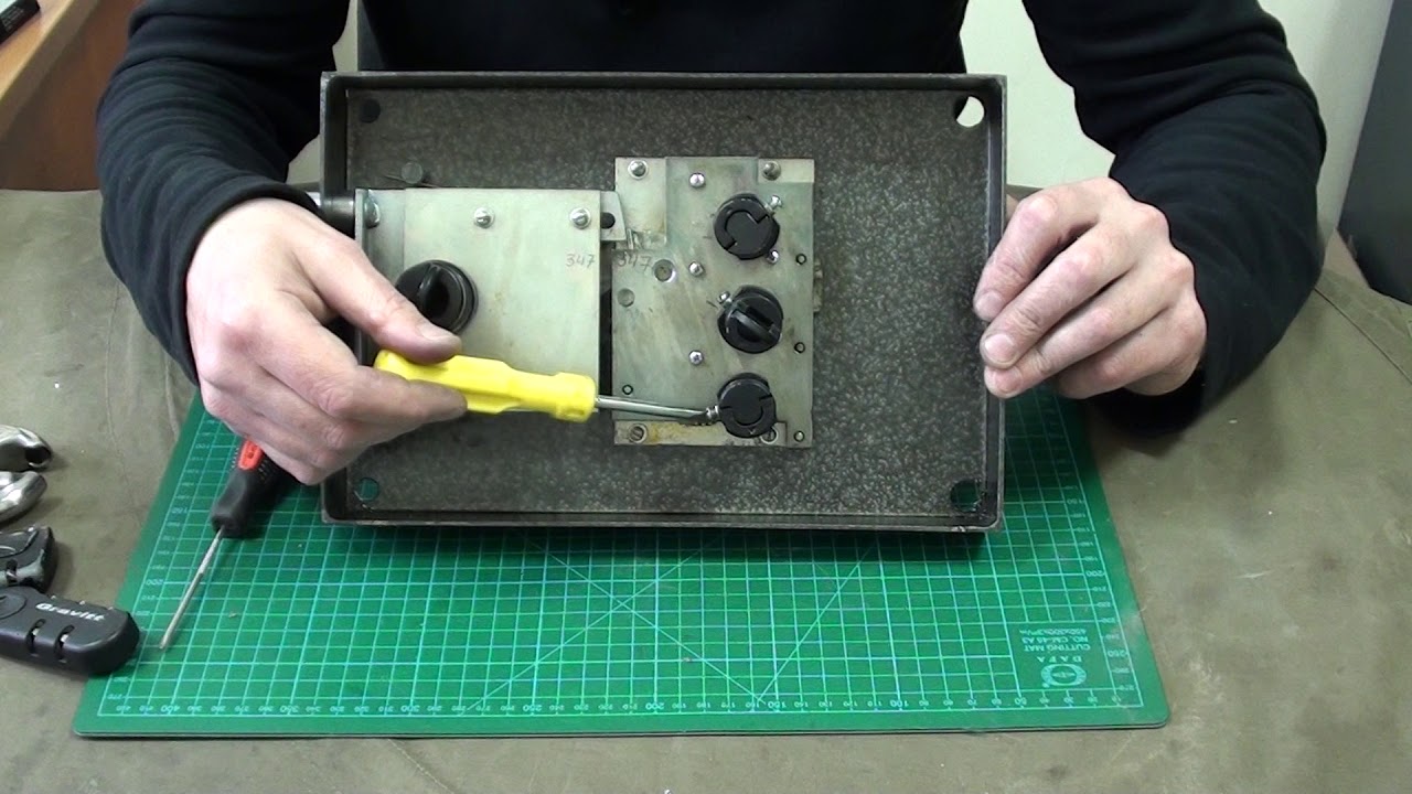 Сейфовый замок Моттура |#Инженер