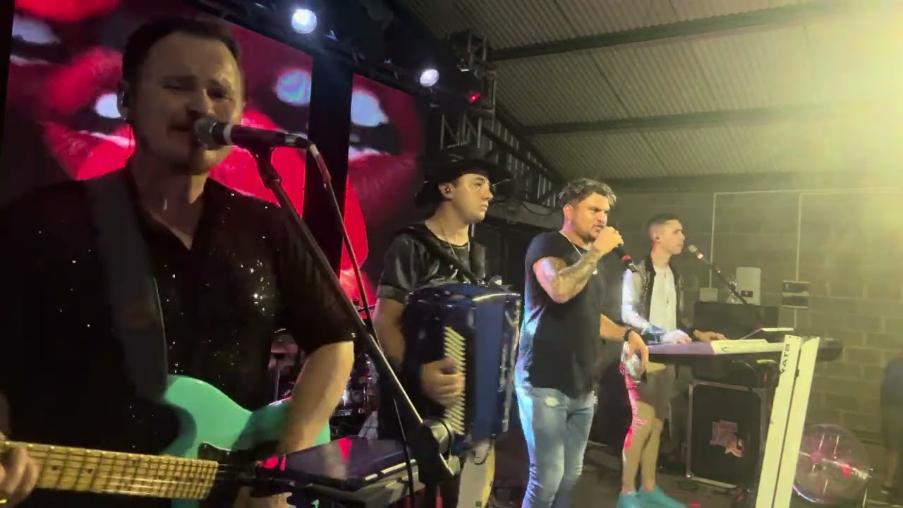 Banda k3 ao vivo no Bailão