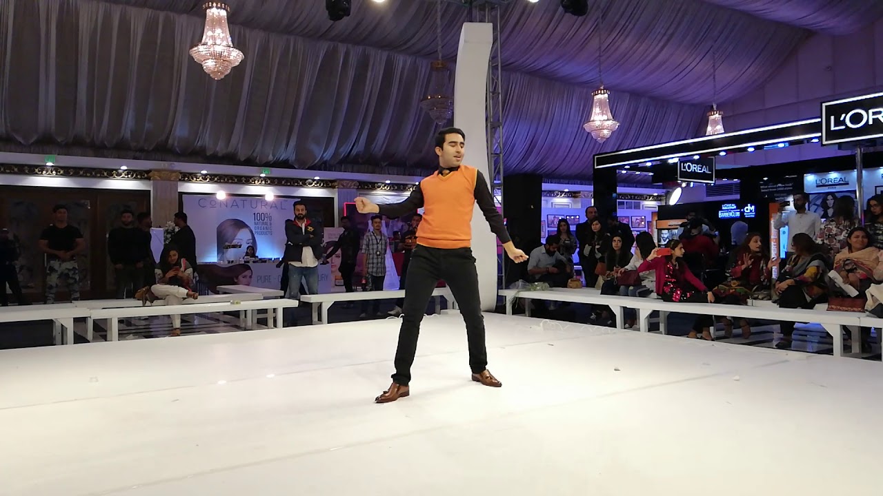 Mehroz performed on Laung Laachi, Afghan Jalebi & Laila for Beyond Beautiful