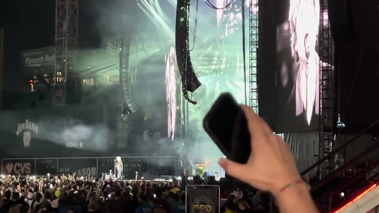 Green Day- Boulevard of Broken Dreams at Fenway Park 8/7/24 #greenday #fenwaypark #concert