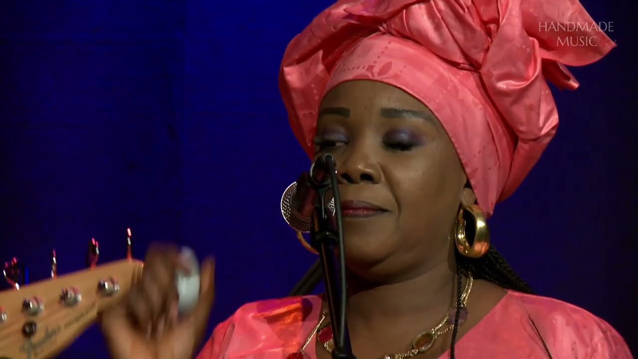 Claude Diallo & Djiby Diabate - feat. Aminata Khass - full concert