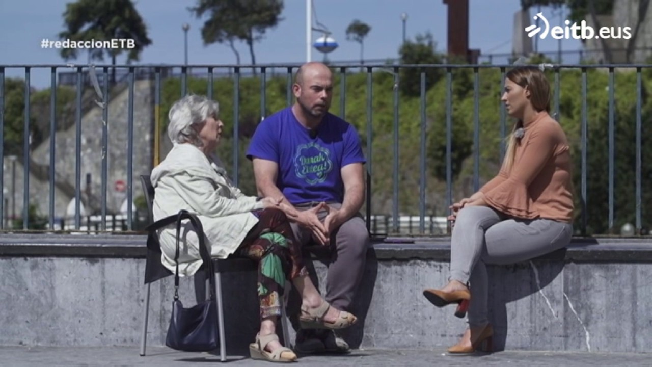 La madre y el hermano de Ibon Iparragirre sobre su salud