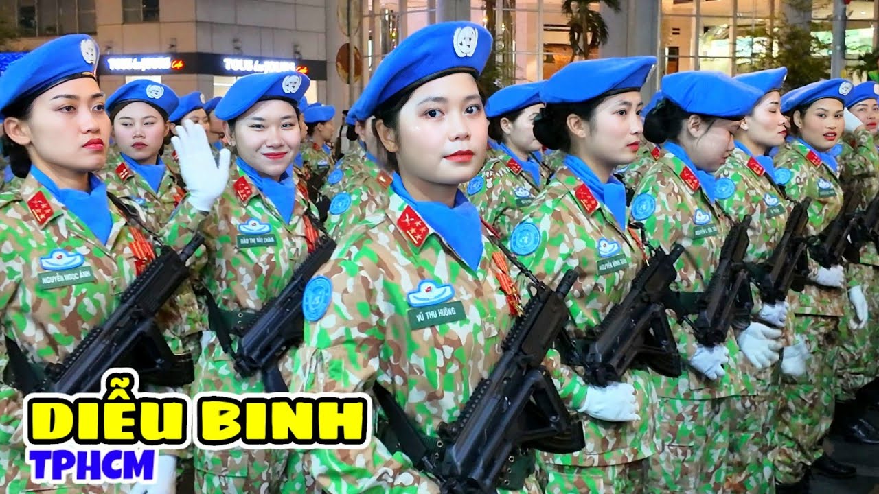 Đoàn diễu binh 