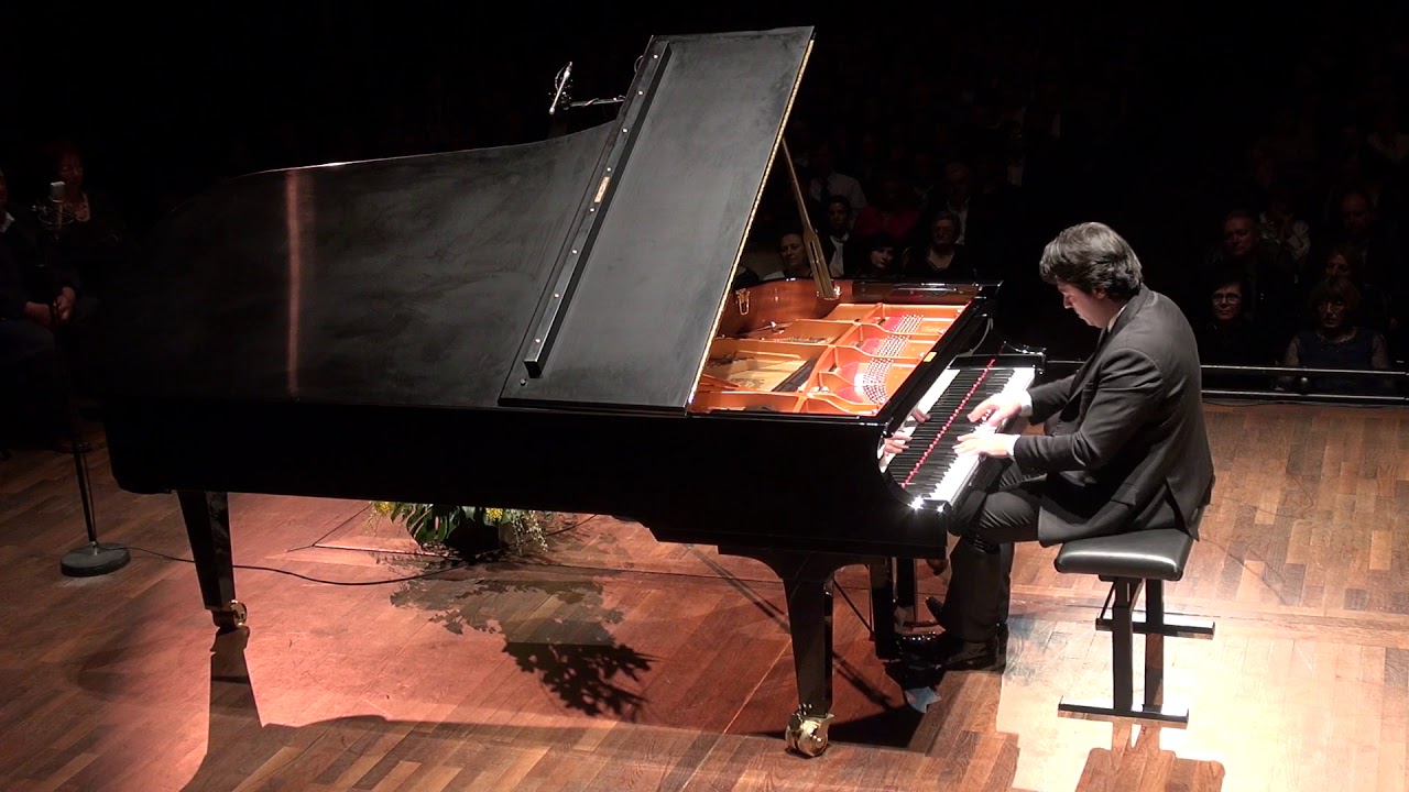Janos Balazs plays Schumann Kinderszenen, op. 15 (Excerpt )