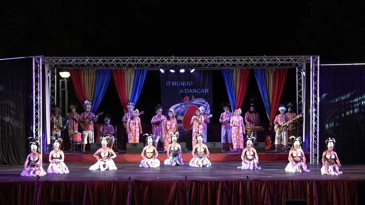 Rapa Nui folk dance: La canoa, Kahuru, Taote, Kiea, Koho maira koe,  Katauke, Tango Rapa Nui, Makohe