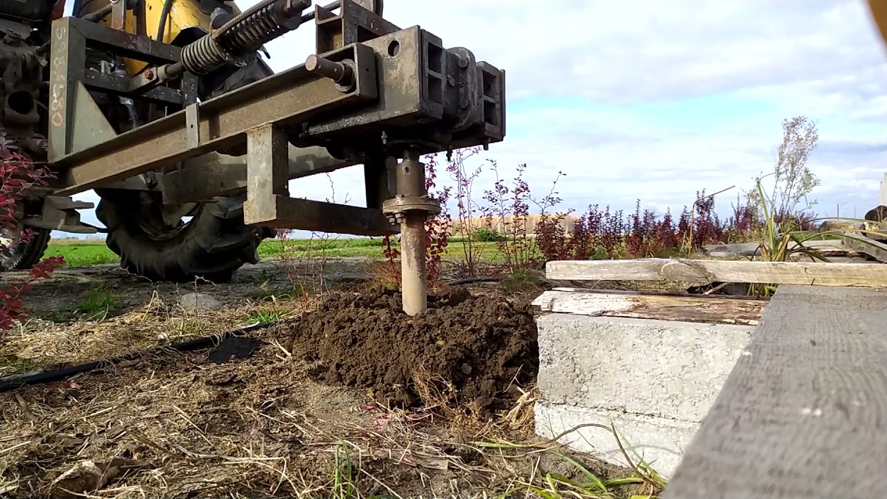 Wiertnica do ciągnika - wiercenie otworu