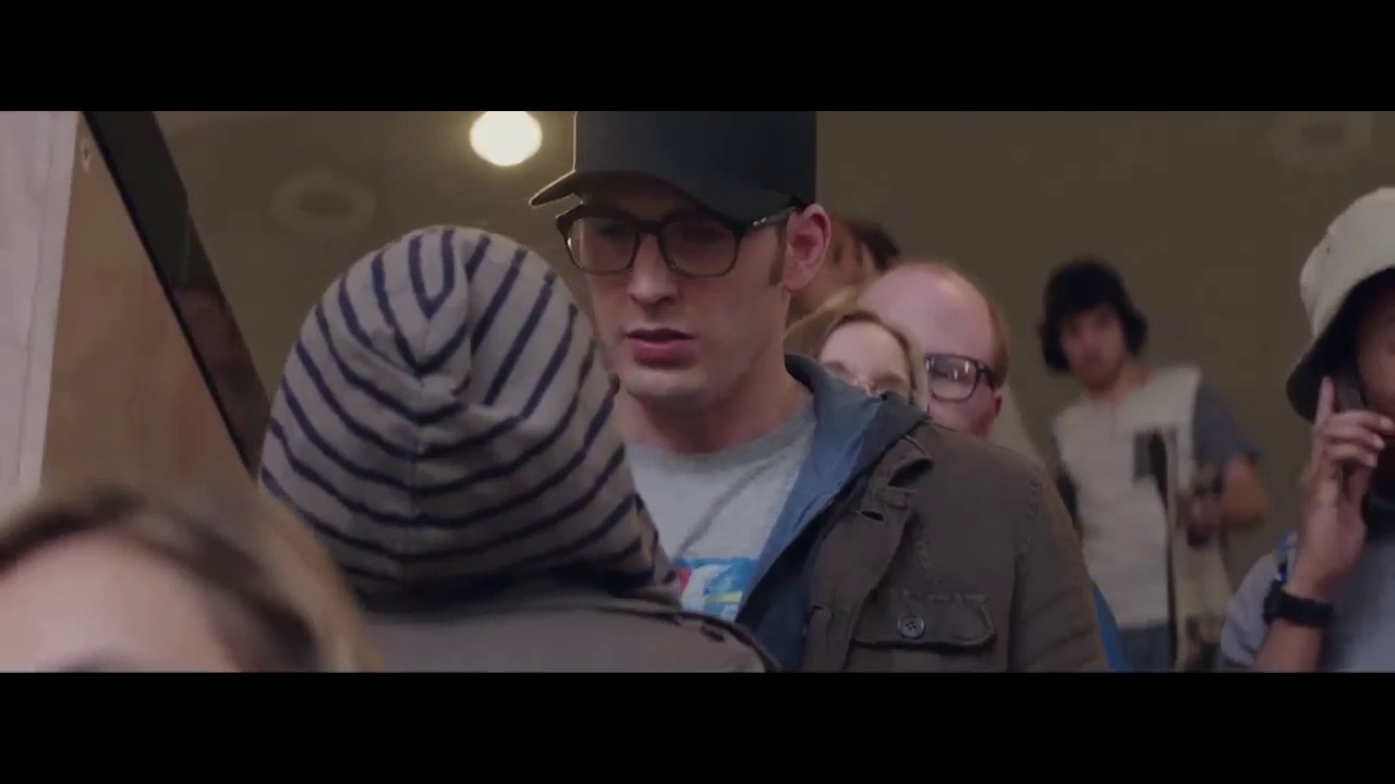 Finally! Scarlett Johansson kissed Chris Evans