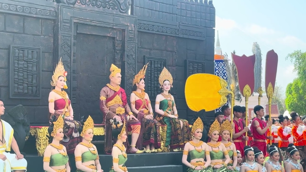 มีคนแอบคุยกัน #เดียร์น่า  นาดูน69จังหวัดมหาสารคาม เริ่มตั้งแต่วันที่ 28 กพ69ถึง 8มีค69#พระธาตุนาดูน