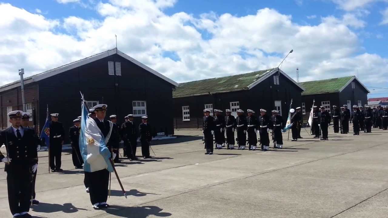 Demostración de infantes de marina argentinos en el sur