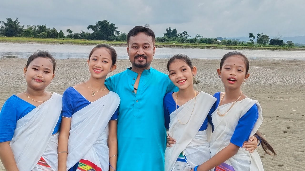 Song Agomoni, sung by Prabin Borah. Dance Cover by Manash konwar and group,