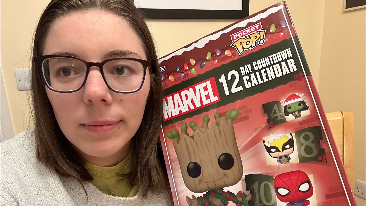 Vlogmas Day 6 | Marvel Funko pop 12 Day countdown advent calendar opening