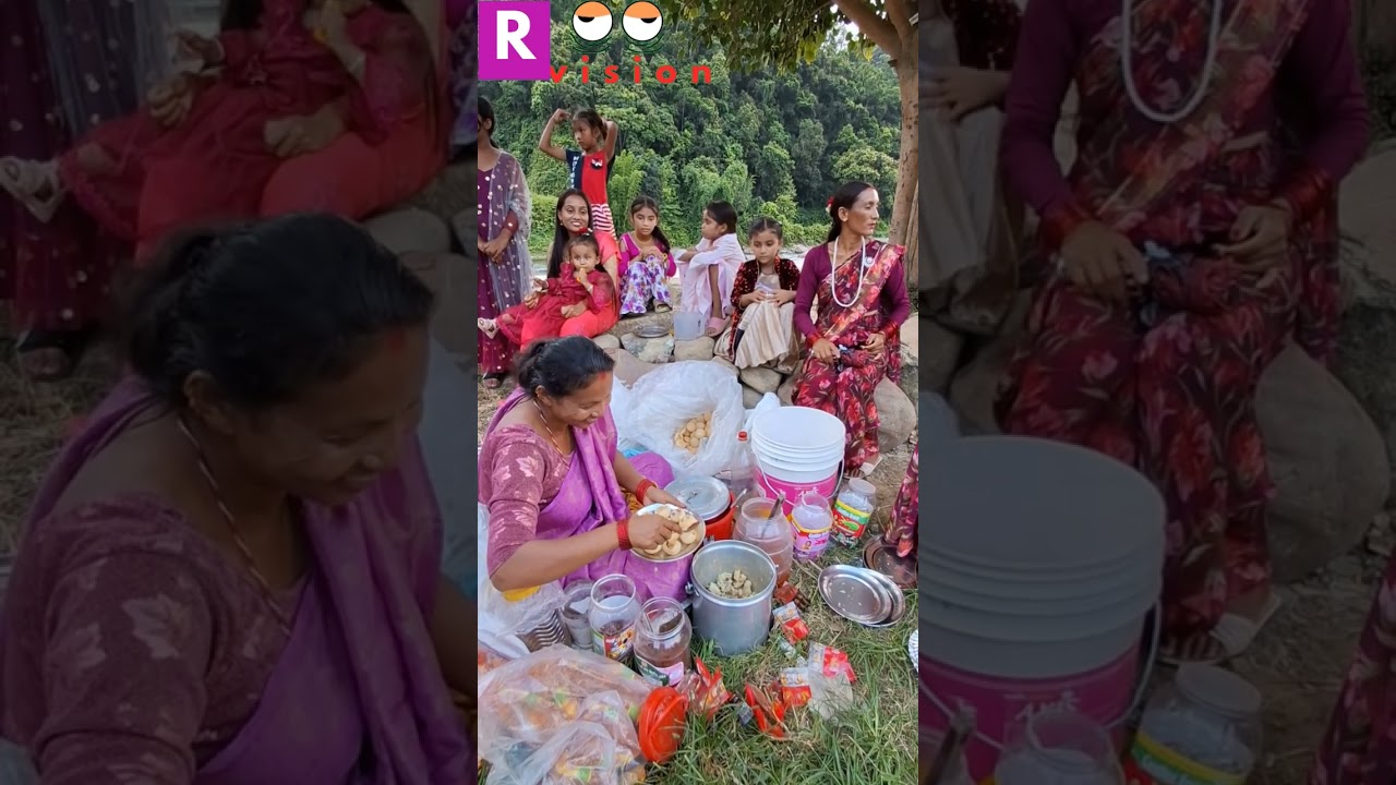 पानी पुरी बनाउने सुन्दरी, पानीपुरीवाली, #short #viralvideo  @RazVision