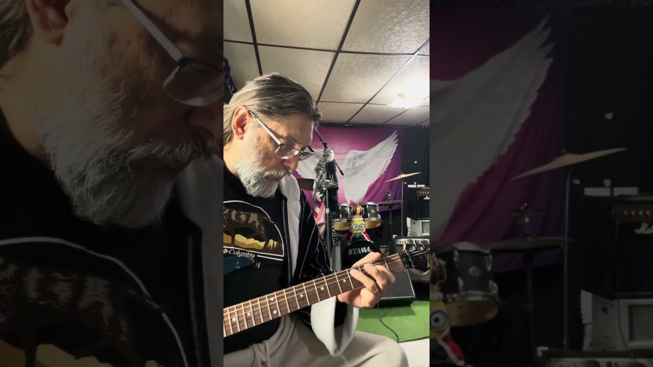 Yes i managed this on the very first take im getting this song down ! Molly Hatchet rules 