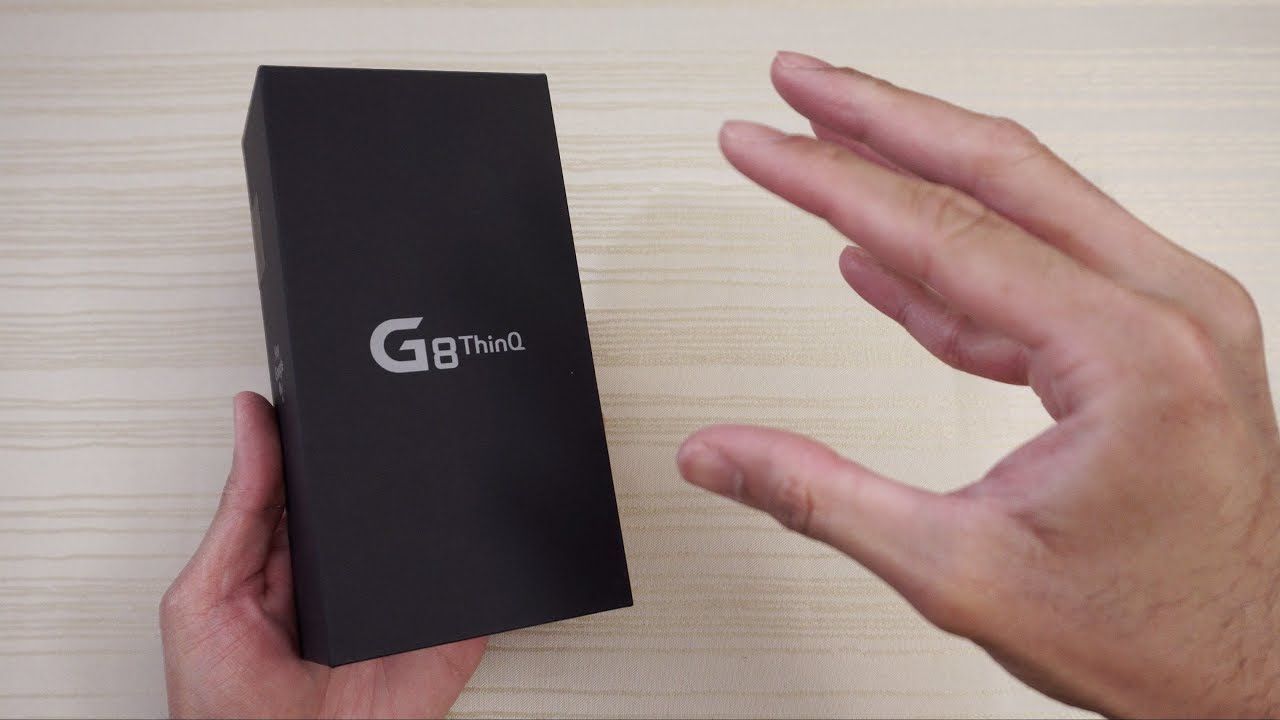LG G8 ThinQ Hands Free Unboxing?! 😮