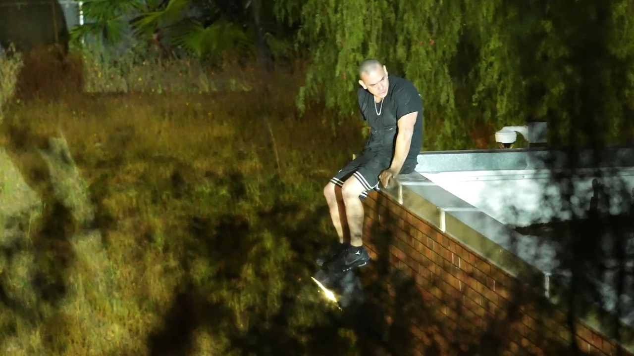 Suspect Leads Pursuit, Climbs Roof During Standoff in Sun Valley