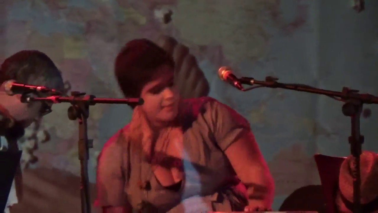 Alessandra Leão: Macumba e Catimbó @ Centro da Terra (20.11.2017)