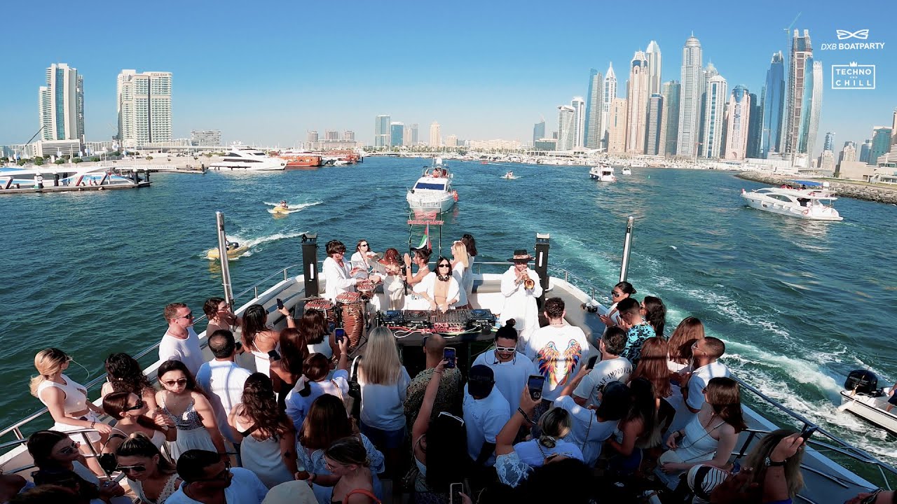 ARKADYAN @Boatriders & @technoandchill BOAT PARTY WITH AMAZING VIEW #dubai #boatparty #dubaiyacht