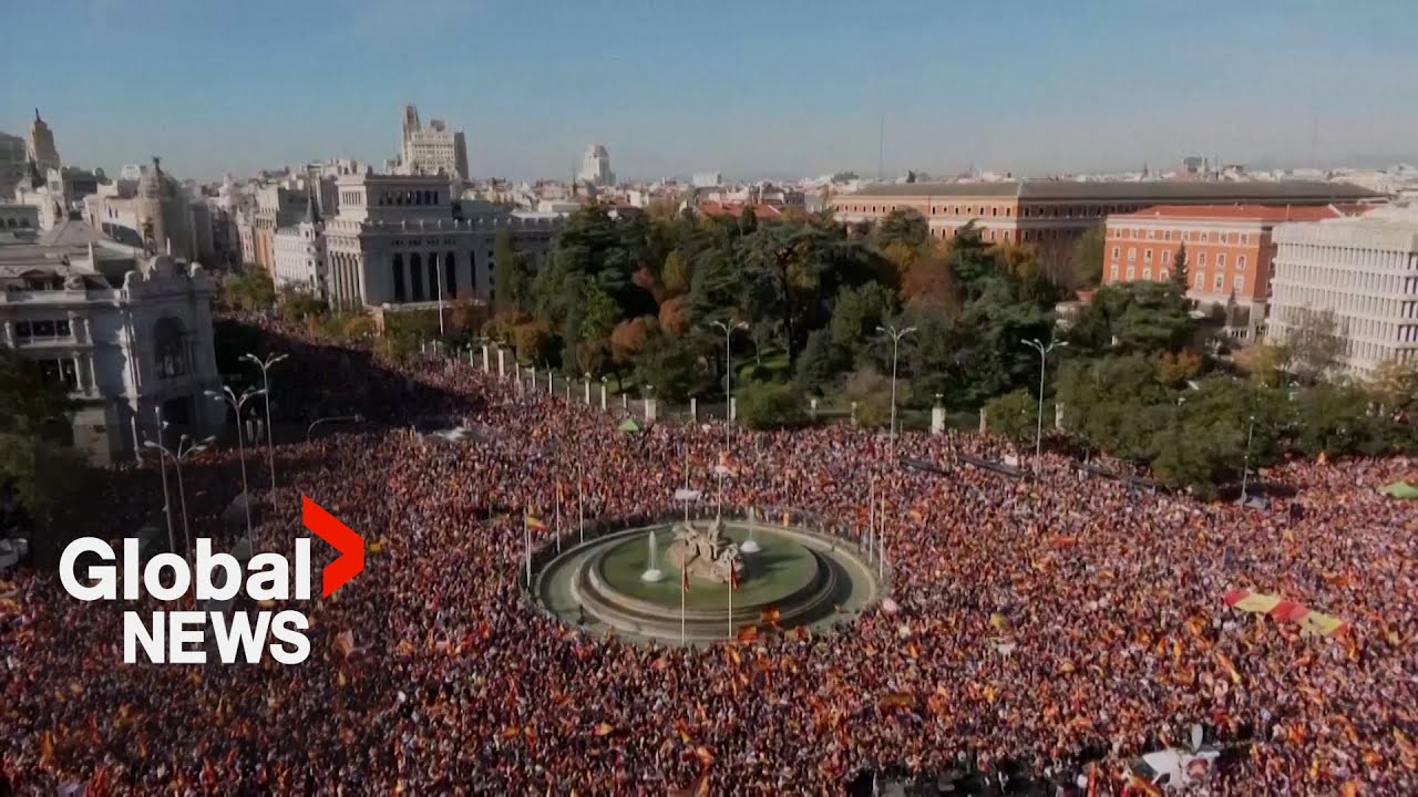 Tens of thousands flood Spanish capital to protest controversial Catalan amnesty law