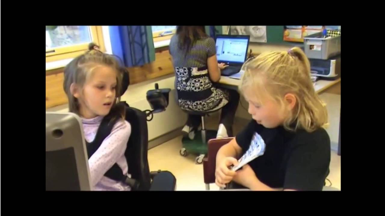 Hanne snakker med øynene