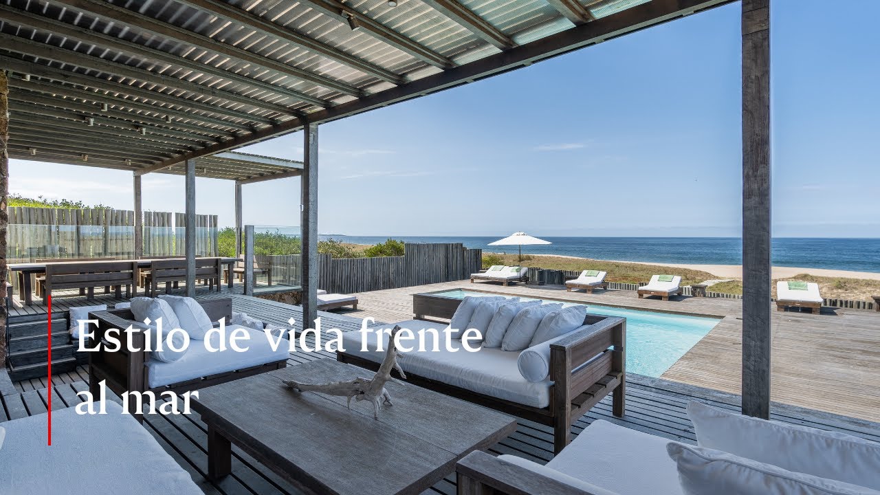 La Casa Perfecta en la Playa: Diseño Exclusivo en La Boyita, Uruguay