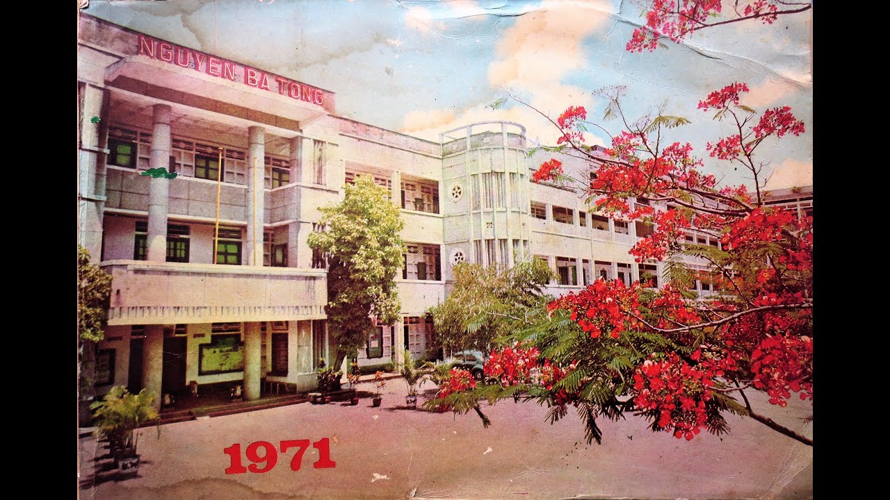 Kỷ Yếu Trường Nguyễn Bá Tòng  Niên Khóa  1970-1971.NK cuối cùng  Nam sinh và Nữ sinh chung 1 trường