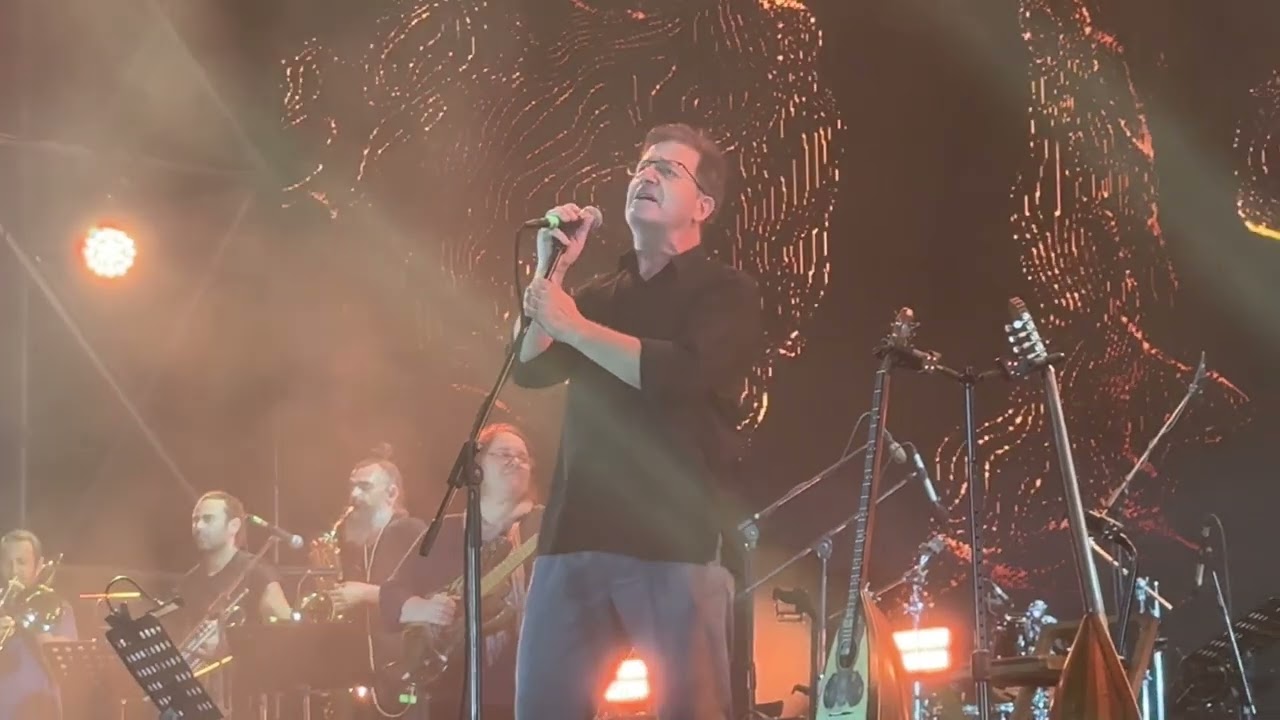 Θανάσης Παπακωνσταντίνου-San Michele . Καλλιμάρμαρο 2024. Συναυλία για τα θύματα των Τεμπών .