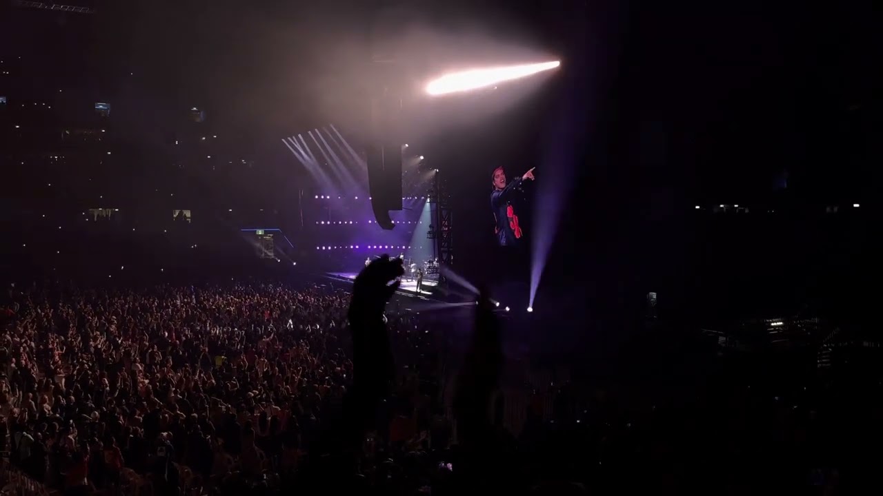 Just The Way You Are LIVE - Bruno Mars @ Allianz Stadium Sydney 2022-10-15