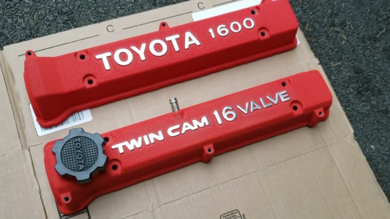 4AGE AE86 Valve Cover Restoration in Wrinkle Red