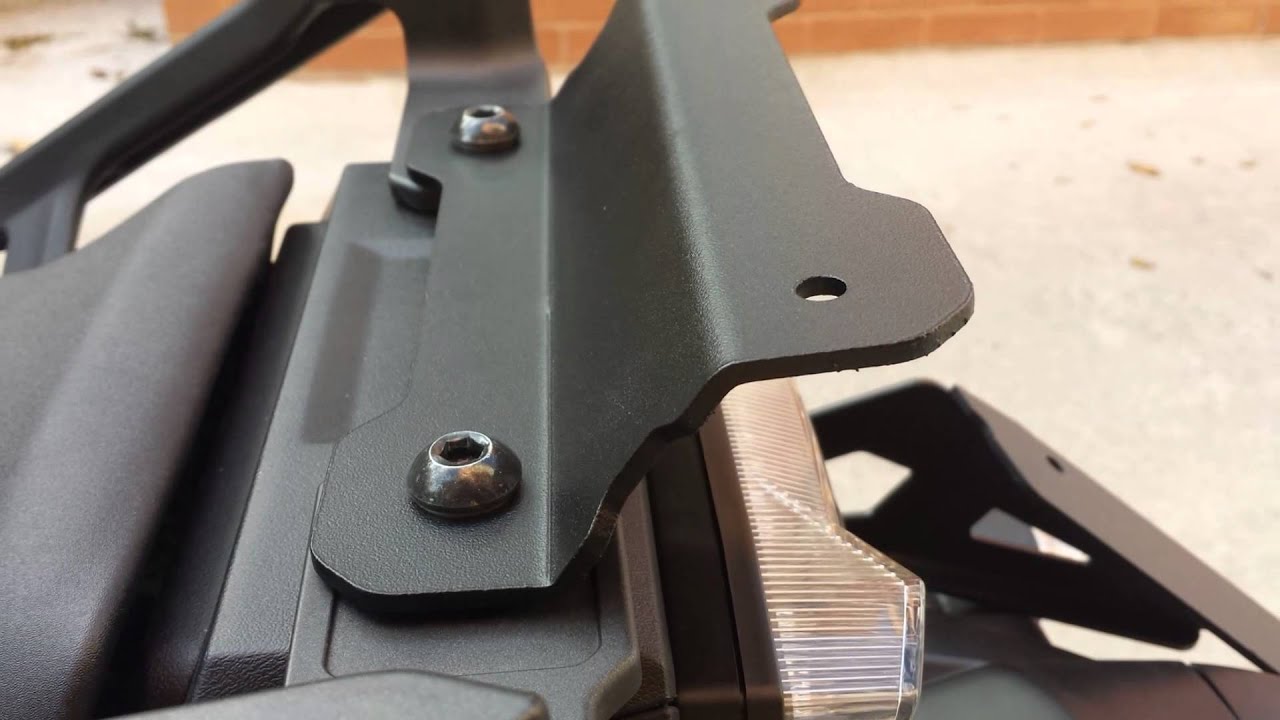 MT-09 Tracer/FJ-09 Installation GIVI TOP CASE