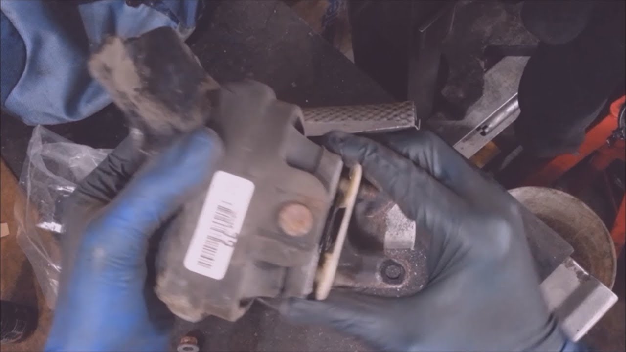 2007-2014 GM Escalade motor mount replacement. Clunk from stop