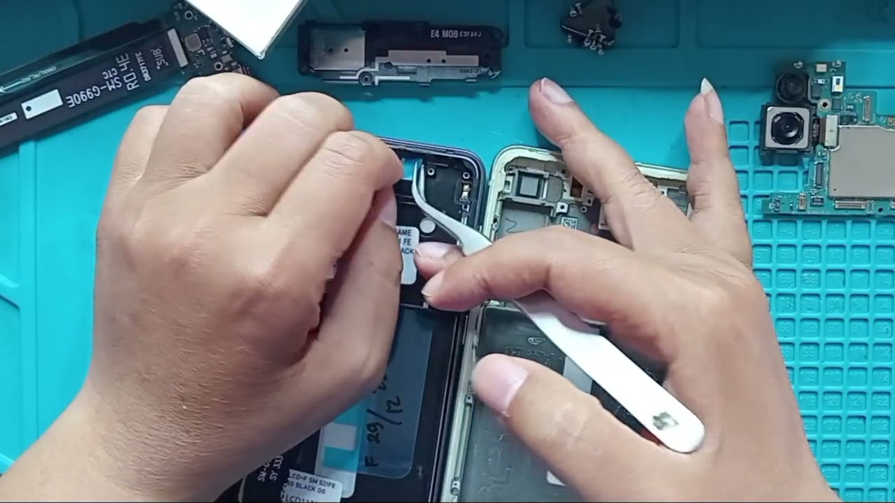 Samsung Galaxy S21fe layar bergaris- garis || ganti layar lcd kw [ lcd finger off ]