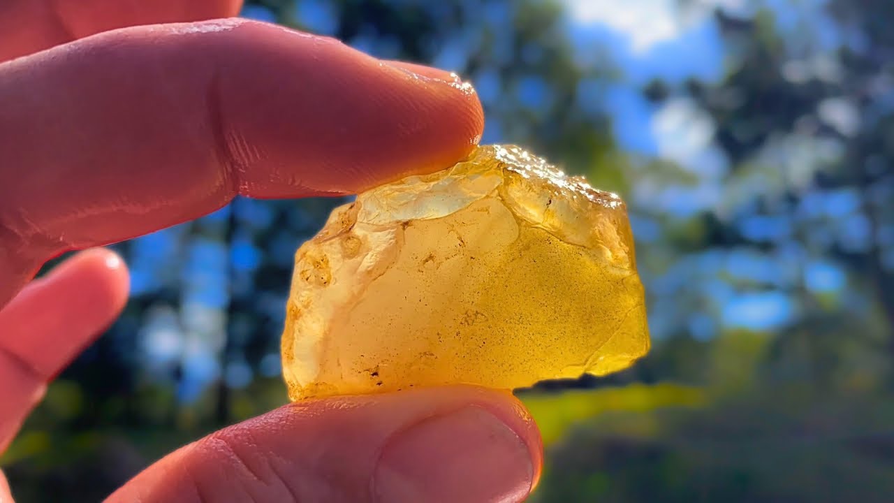 Relaxed Rock Hunt Creekwalking Chalcedony