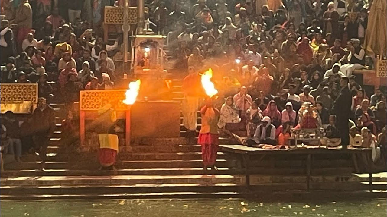 Morning Ganga Aarti dekhi hamne🙏🏻🙏🏻 hamara 10th vlog