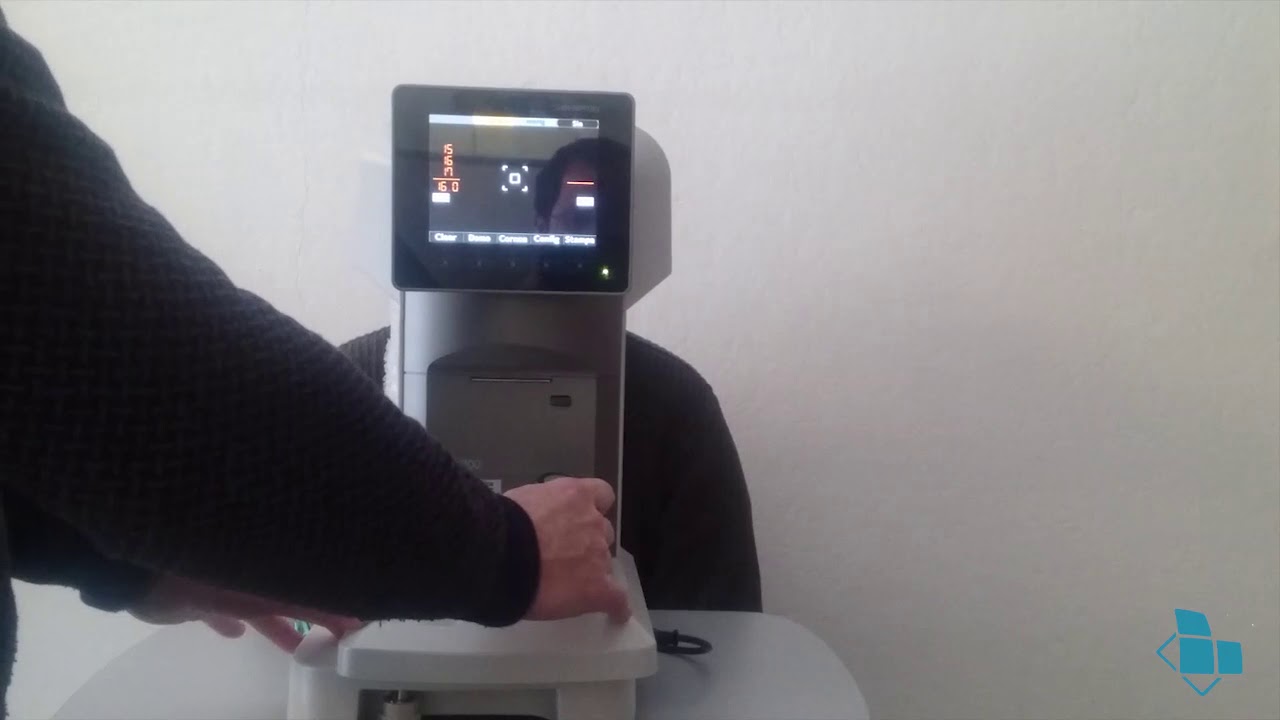 Esame con NCT-200 tonometro a soffio