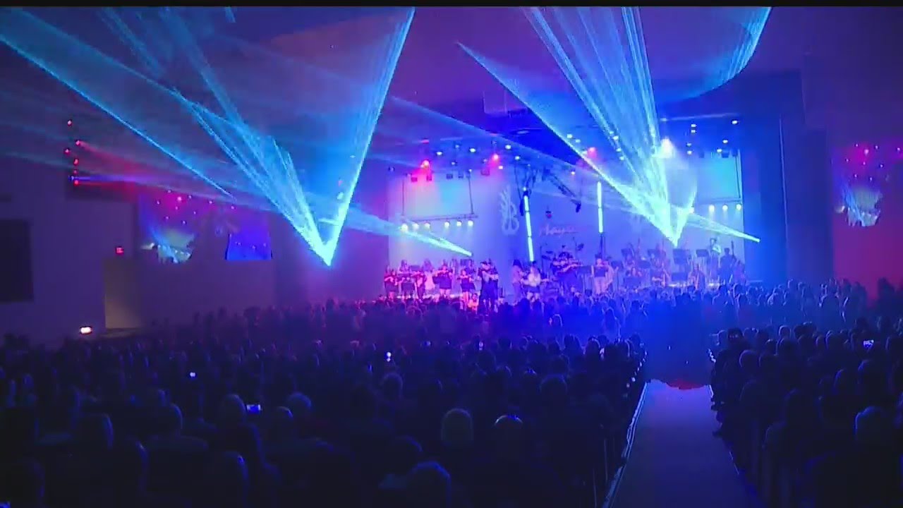 Boardman students bring back 'rock show' Project Mayhem after 2 years
