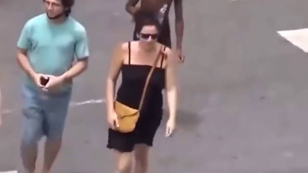 Cellphone thefts  / Crazy Thief in Rio de Janeiro (2016)