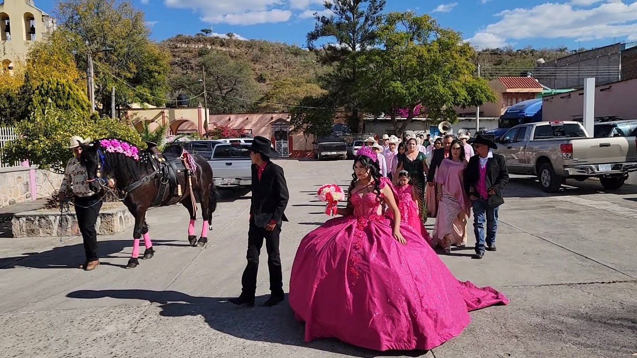 LOS XV DE JAQUELINE CAMPA EN TLALCOSAHUA JALISCO CON BANDA LA RANCHERITA DE JEREZ ZACATECAS