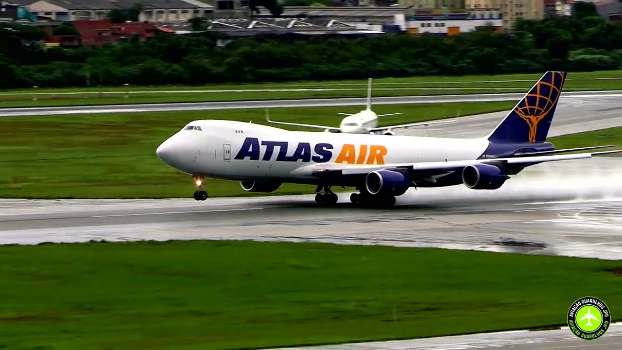 TARDE COM CHUVA E GRANDE MOVIMENTO DE AVIÕES COM POUSOS E DECOLAGENS EM GUARULHOS