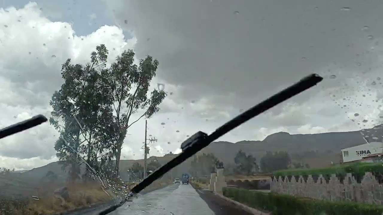 Subiendo a la montaña  con lluvia