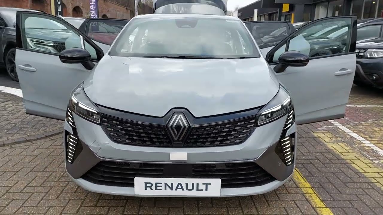 BRAND NEW 2025 MY Renault CLIO Esprit Alpine Petrol Manual in Ceramic Grey @ Renault Croydon