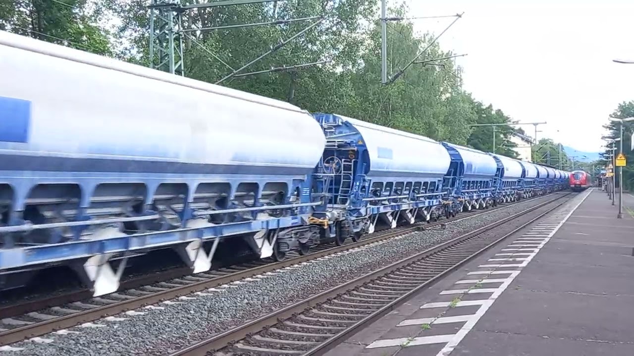 *uniek* DB 159 241 (eurodual) + 152 145 komen met een Nacco kalktrein en tyfoon door Bonn Oberkassel